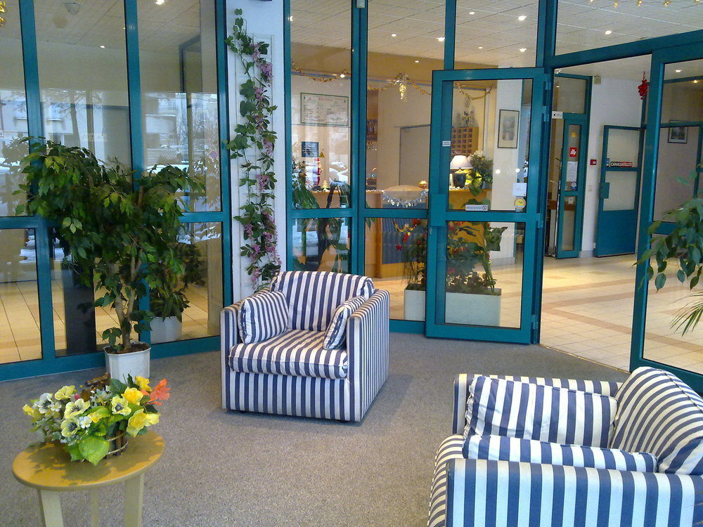 Fasthome Gonesse Exterior photo