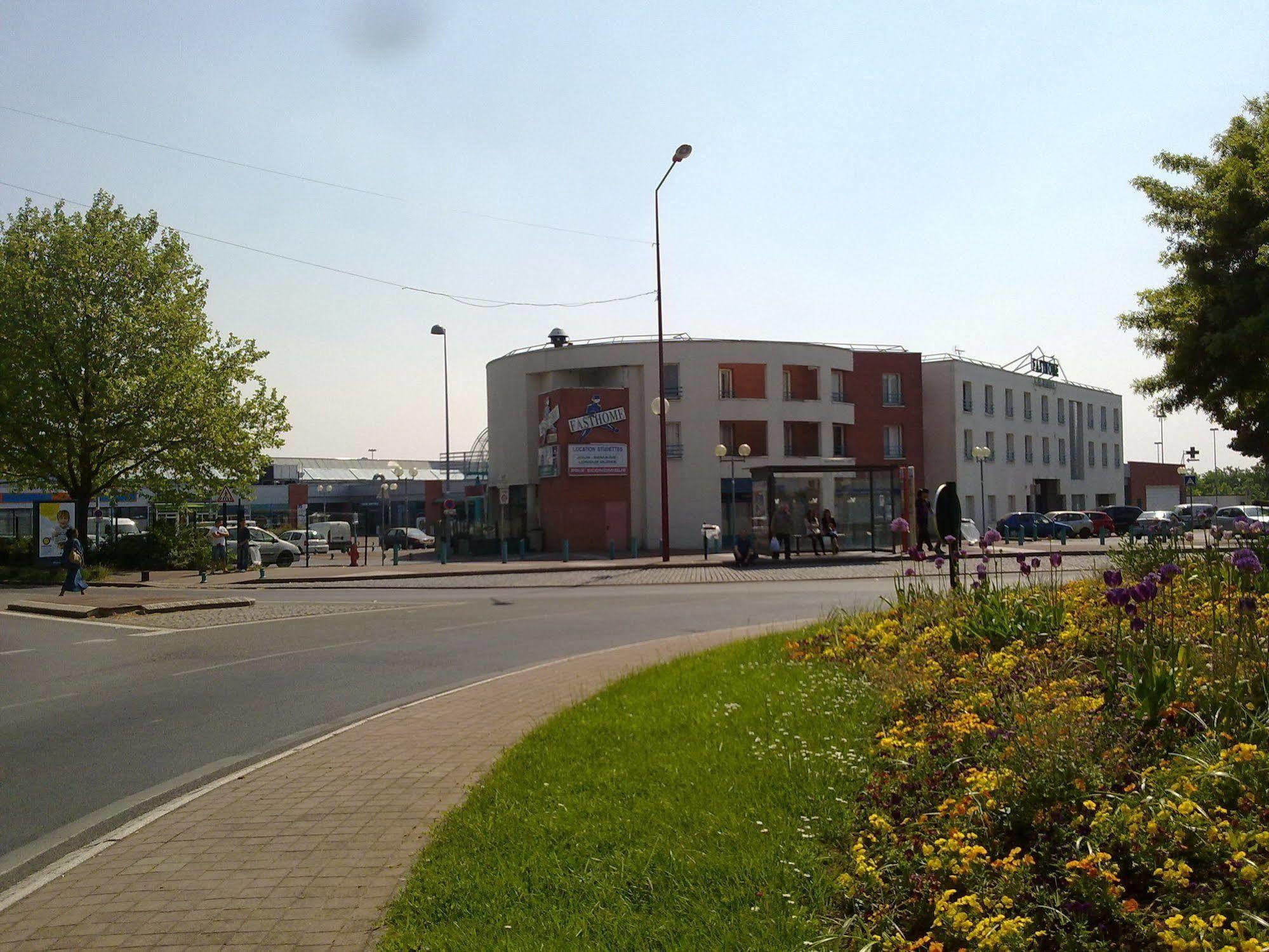 Fasthome Gonesse Exterior photo